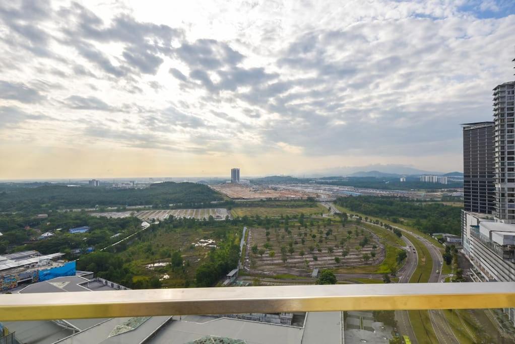 Afiniti Theme Suite By Nest Home【Legoland】 นุสาจายา ภายนอก รูปภาพ