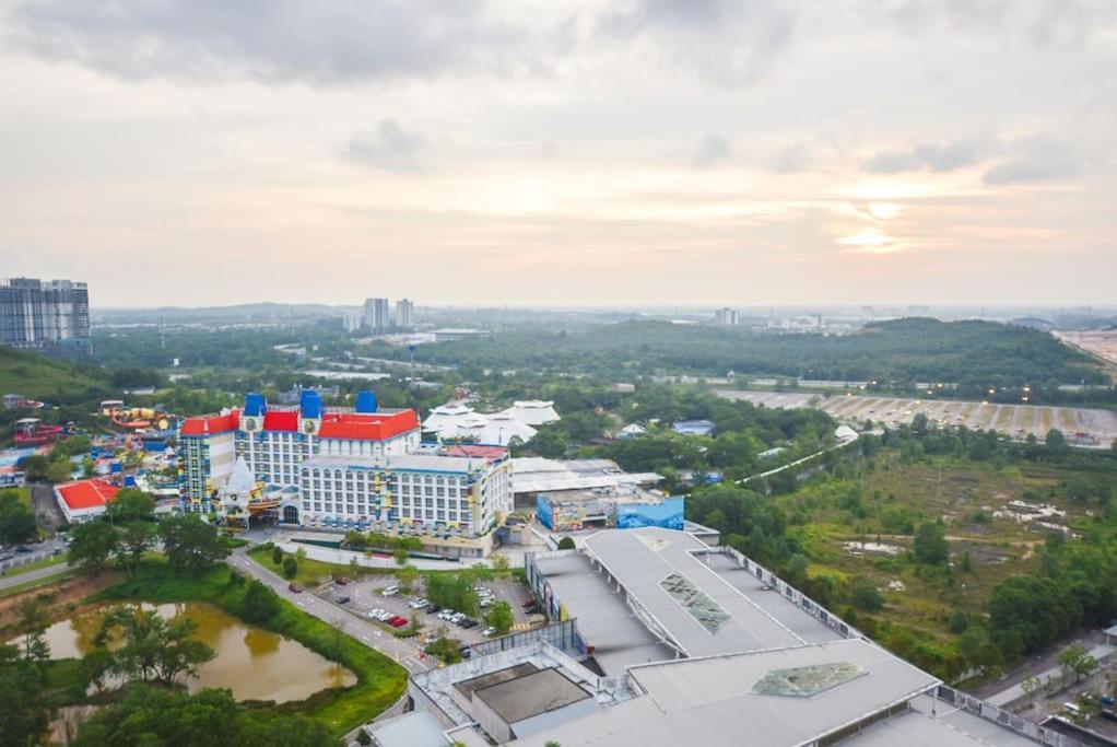 Afiniti Theme Suite By Nest Home【Legoland】 นุสาจายา ภายนอก รูปภาพ